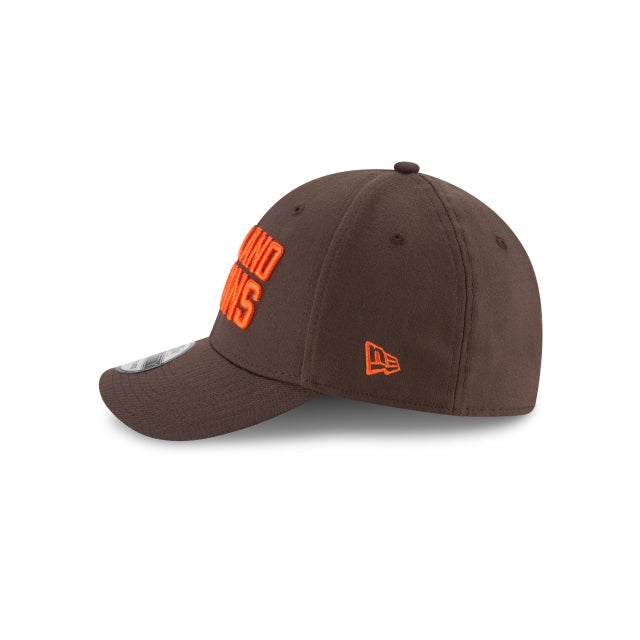 Cleveland Browns Classic 39THIRTY Stretch Fit Hat - Brown / Orange Wordmark