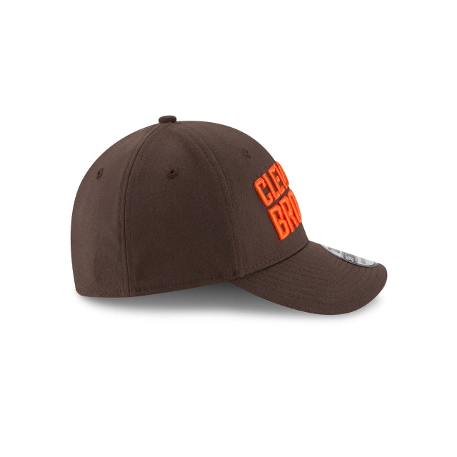 Cleveland Browns Classic 39THIRTY Stretch Fit Hat - Brown / Orange Wordmark