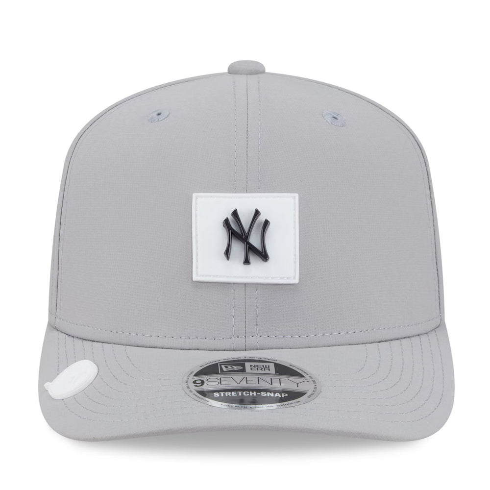 New Era New York Yankees 2026 Clubhouse 9SEVENTY Adjustable Hat - Gray