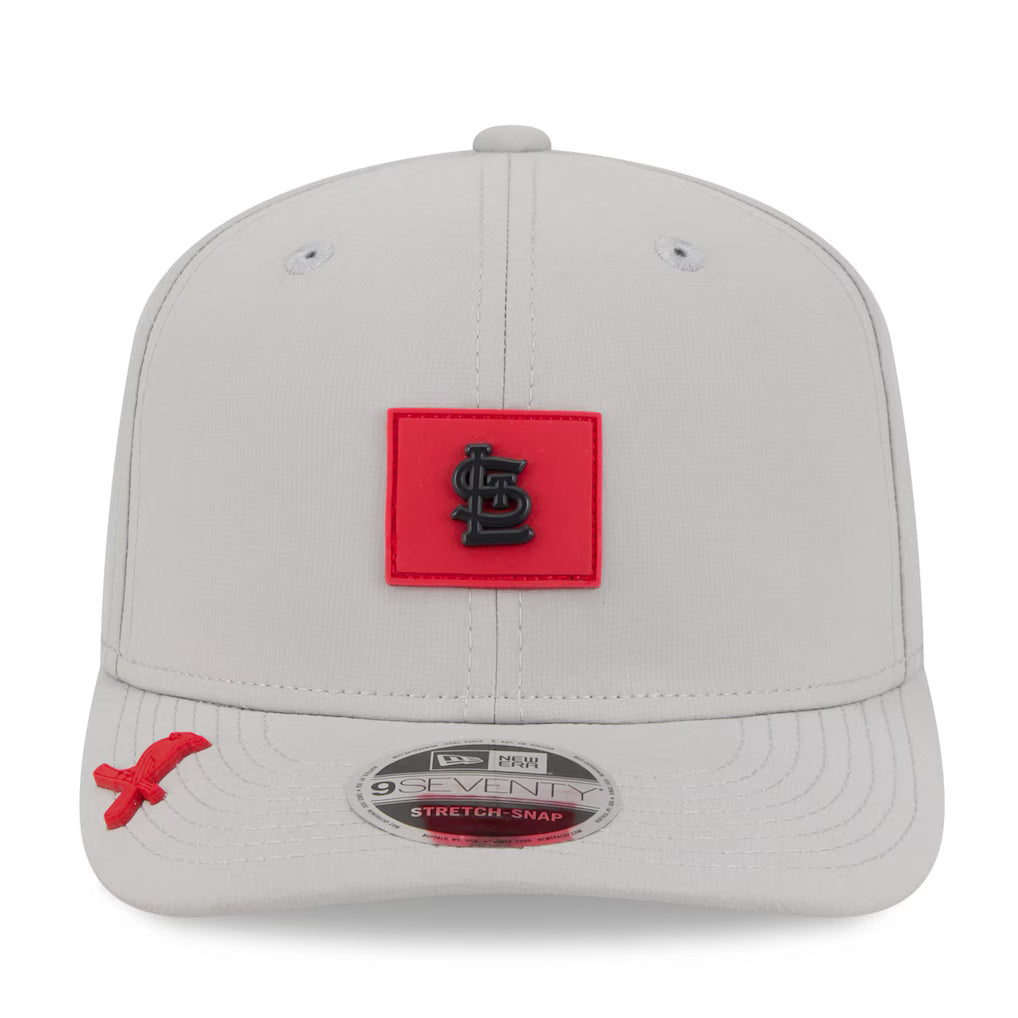 New Era St. Louis Cardinals 2026 Clubhouse 9SEVENTY Adjustable Hat - Gray